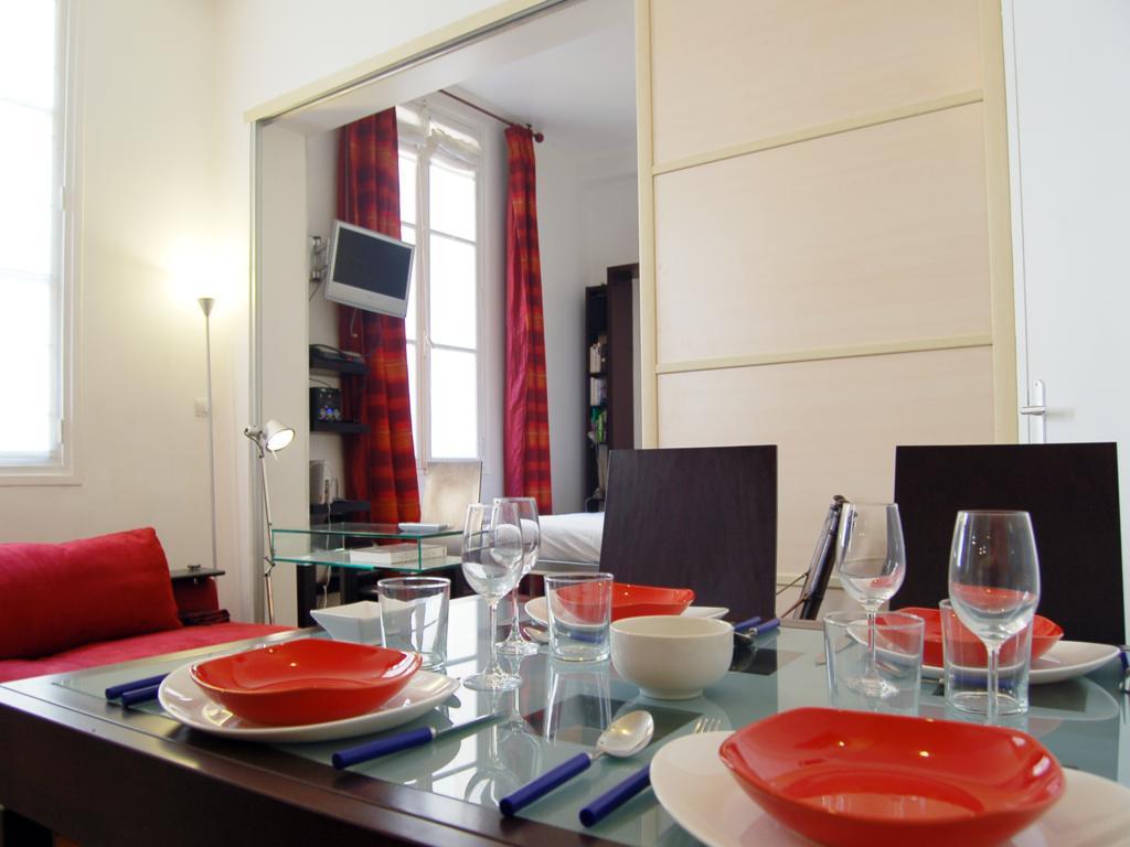 Apartment Louvre Parijs Kamer foto
